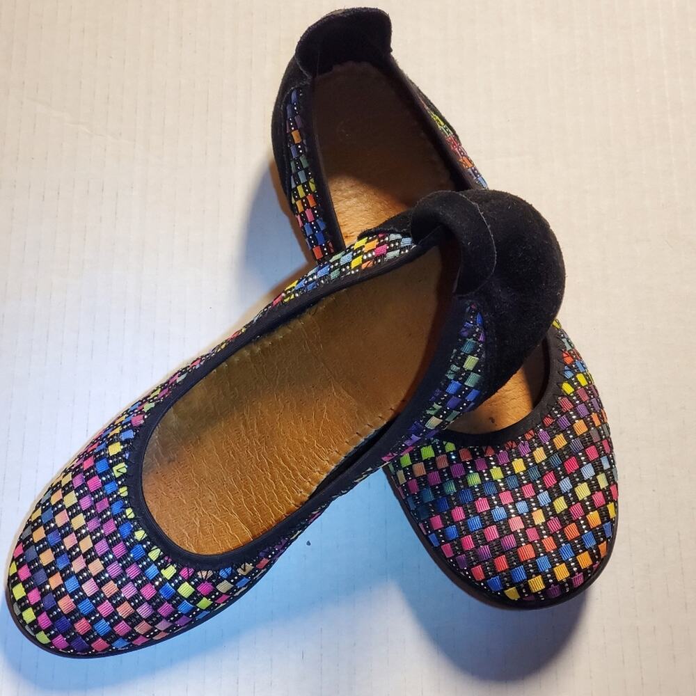 Bernie Mev. Woven Multi Color Flats Women’s Size 8
